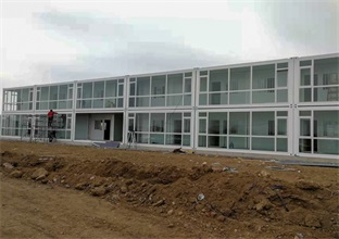 如何鉴别青岛玻璃隔断中的玻璃材料(图1)